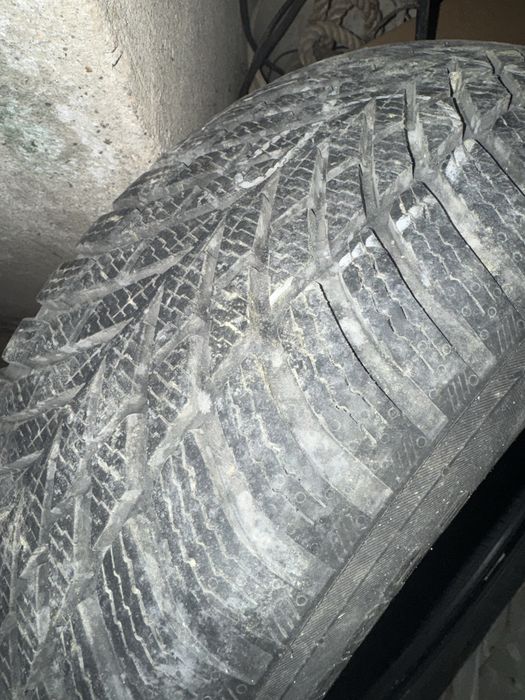 Nokian snowproof 2 205 55 r16