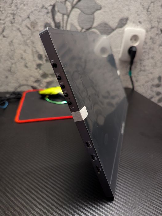 Портативний монітор HGFRTEE 15.6