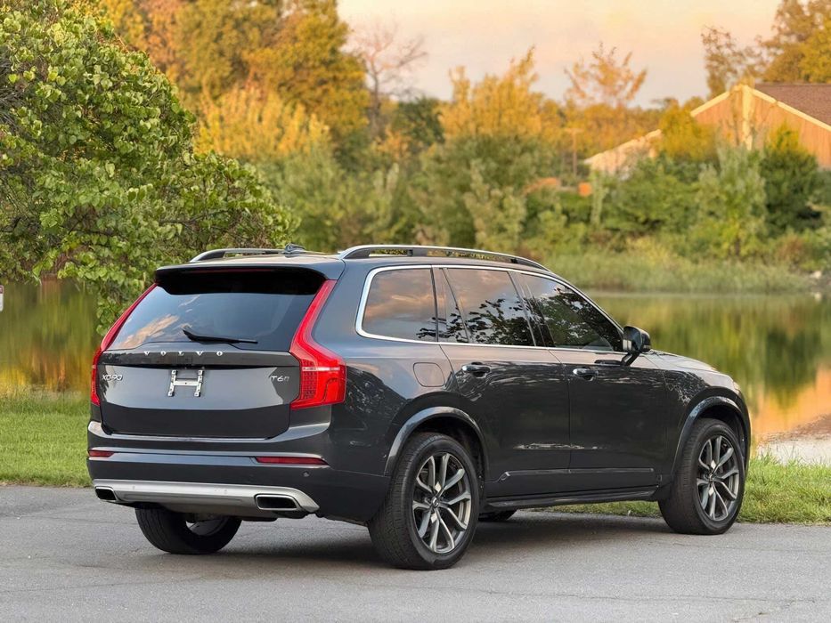 Volvo XC90    2015