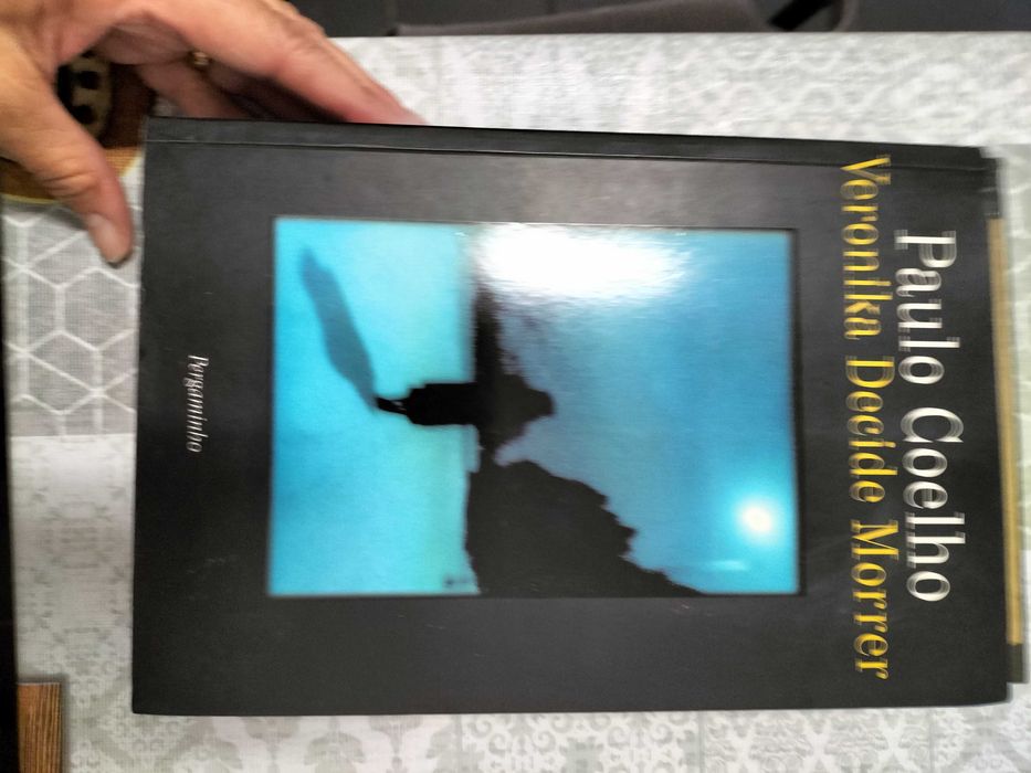 Livro veronica decide morrer
