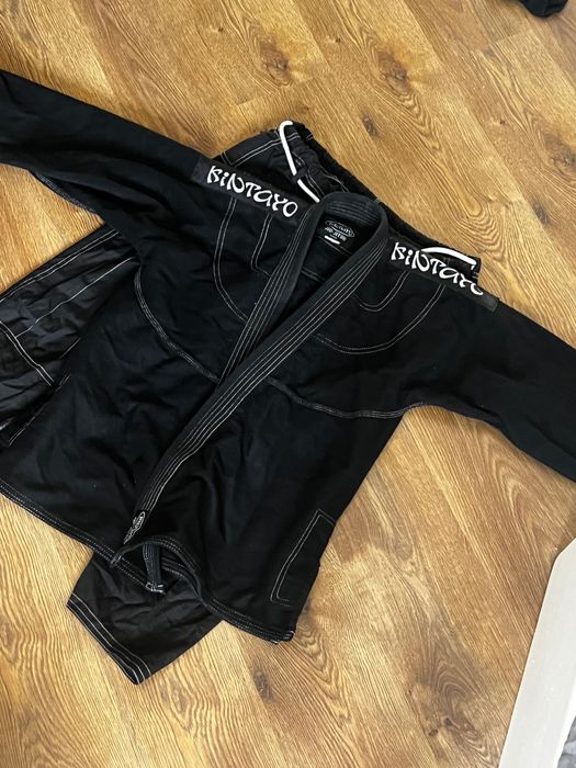 Форма для джиу джитсу для підлітка