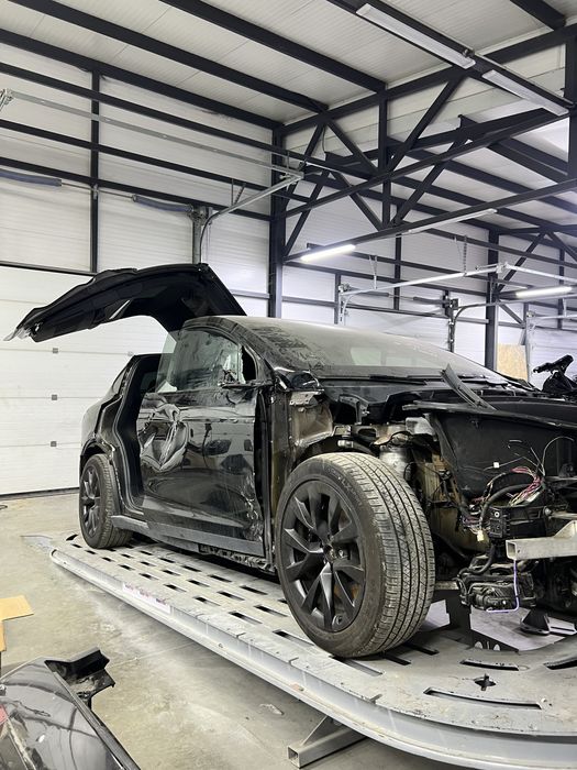 Рихтування авто Рихтовка авто Відновлення геометрії кузова