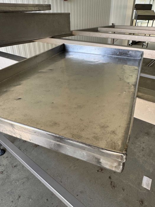 Tabuleiro em Inox - 46x30x3 cm