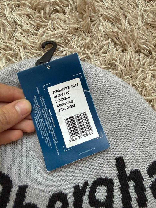 Czapka berghaus nowa