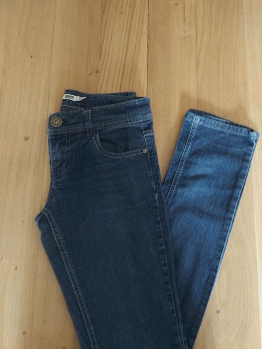 Zgrabne, kobiece spodnie blue denim elastic z UK r S/36