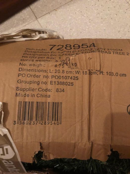 Vendo arvore de Natal