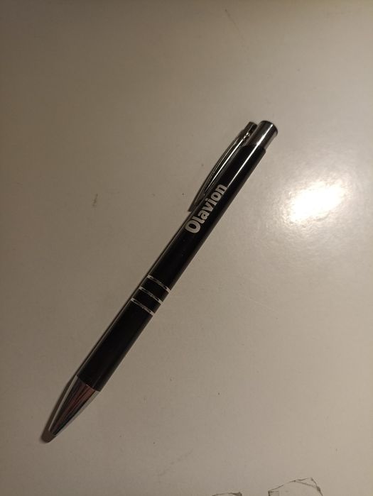 Długopis z logo Olavion