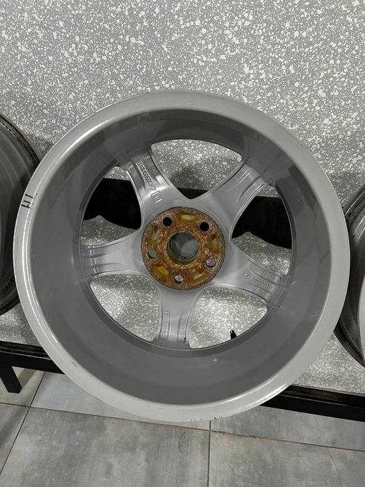 Диски Borbet 5/105 R16 6,5J ET39 dia 56,5mm