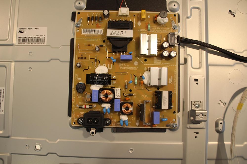 Битый экран 43" LG 43UM7100PLB разбираю. EAX67209001(1.5),