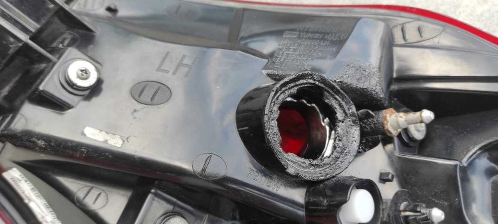 lampa tylna lewa  I20 II HB