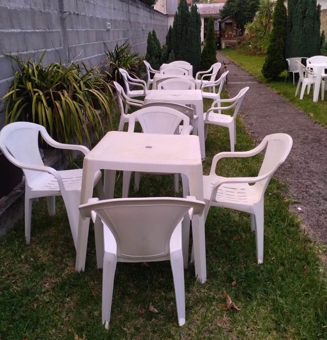 Conjunto de Cadeiras e Mesas de Jardim - 40€ (cada)