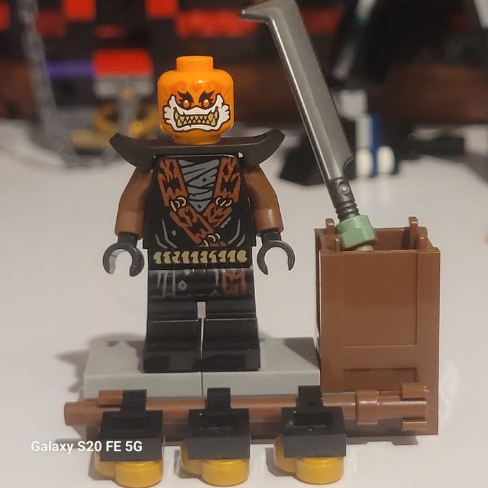 Lego ninjago figurka rox