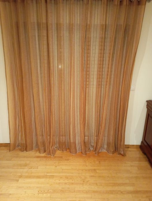 Vendo duas cortinas beje