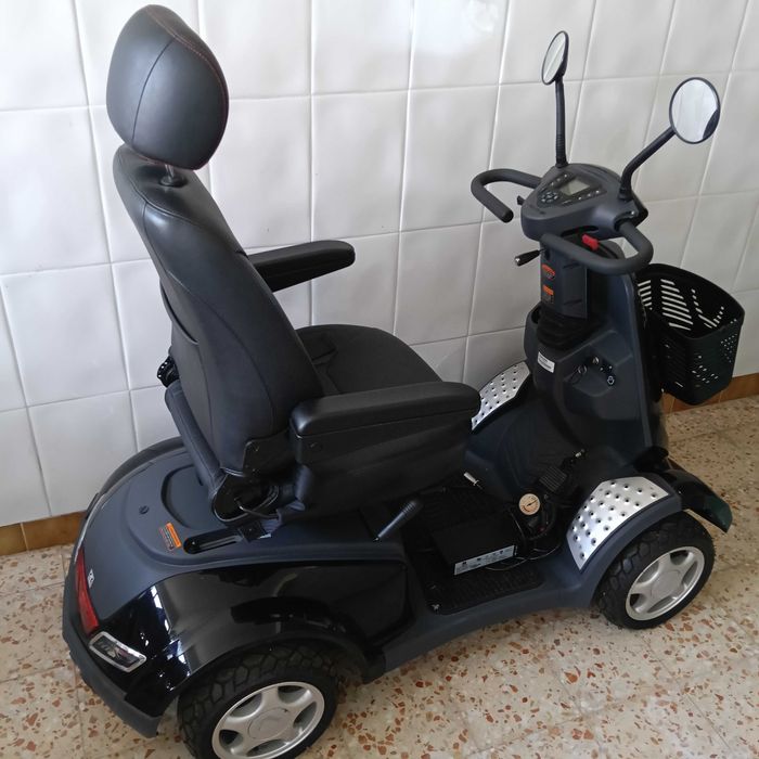 Scooter de mobilidade praticamente nova