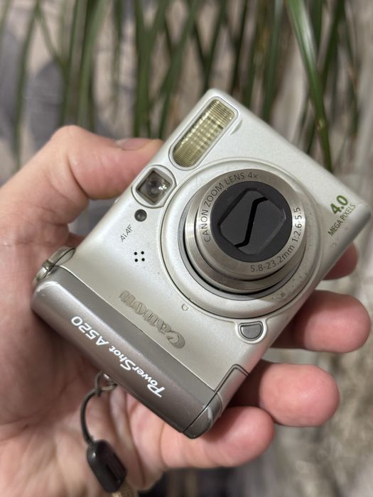 Цифровой фотоаппарат Canon PowerShot A520