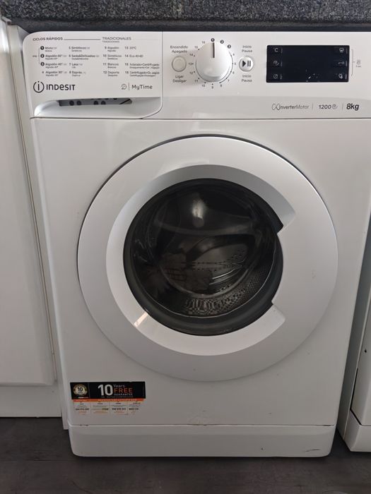 Máquina de Lavar Indesit