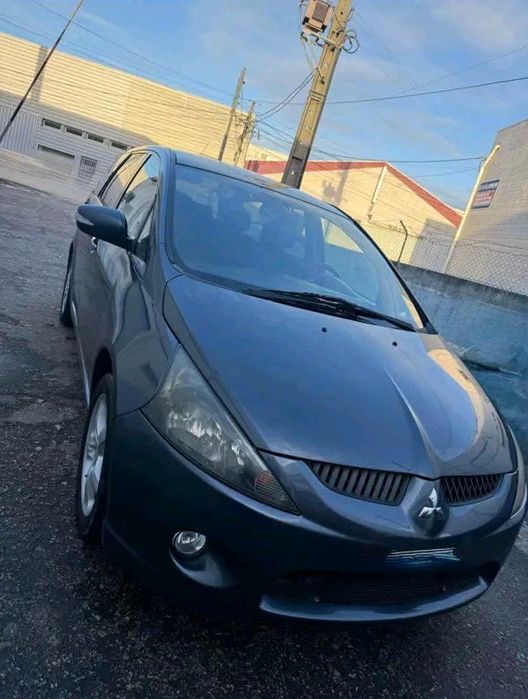 Mitsubishi Grandis