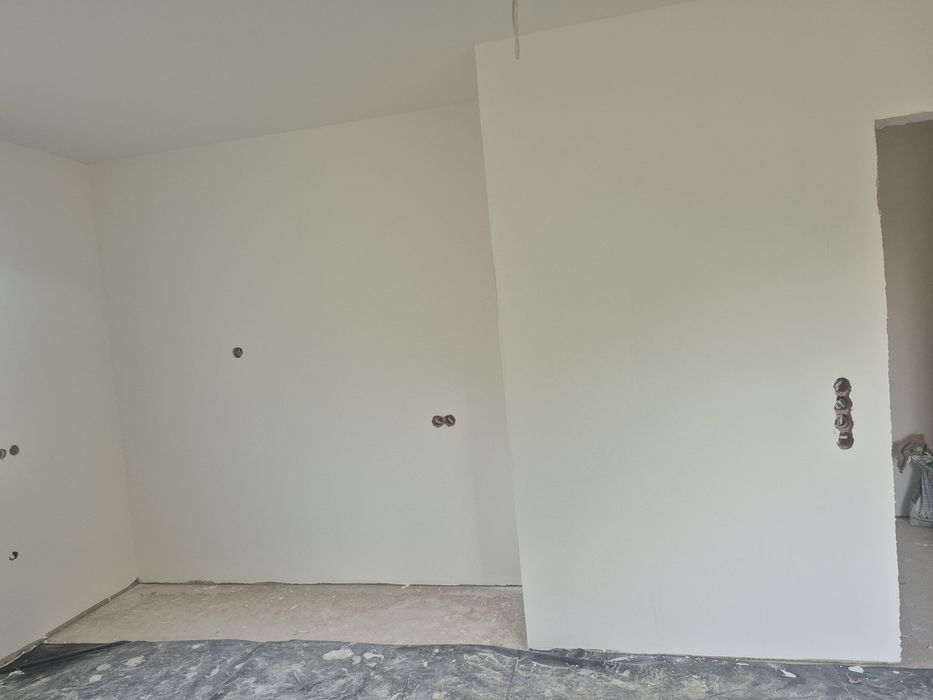 Gładzie,  gipsowanie,  szpachlowanie