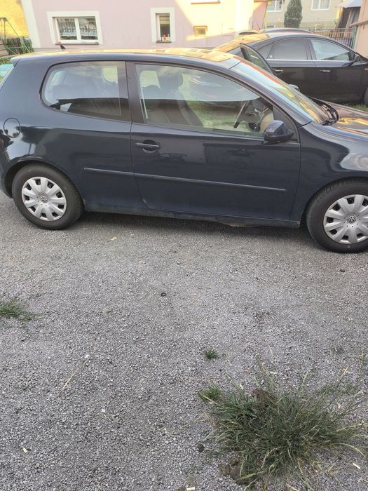 Golf V 1.6 benzyna