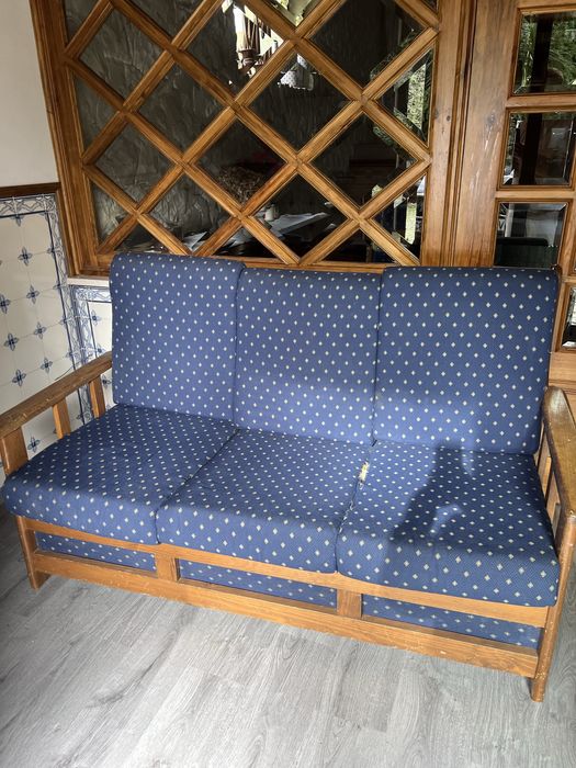 Sofa cama + 2 sofas pequenos (poltrona)