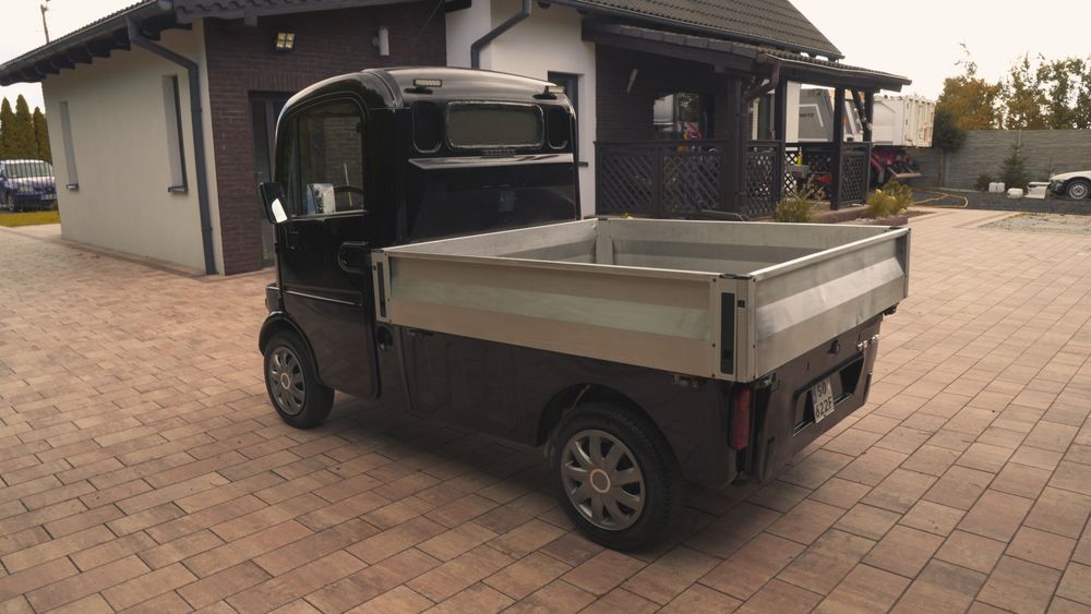 AIXAM mega truck