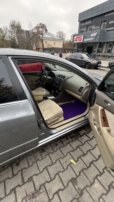 Продам nissan altima