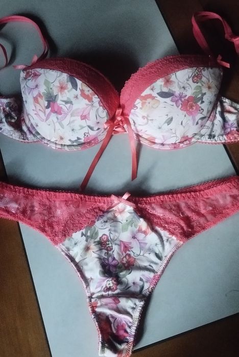 Комплект белья с цветочным принтом