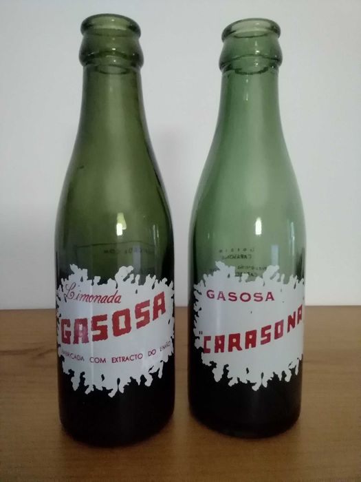2 Garrafas Pirogravadas Diferentes dos Refrigerantes Carasona - Beja - Ambas em Estado Novo