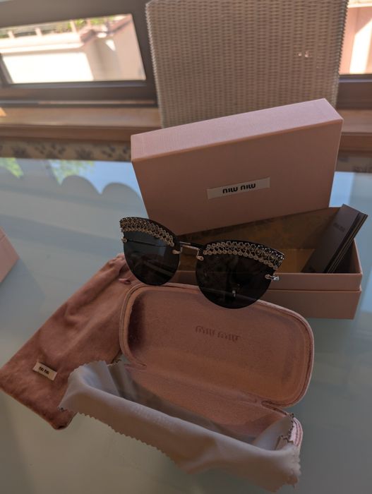 Óculos De Sol MIU MIU com embalagem ORIGINAIS