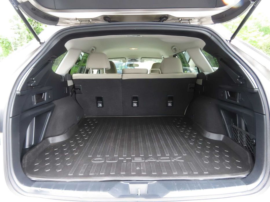 Subaru Outback      2021