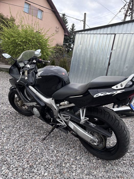 Motocykl Honda CBR600F4i