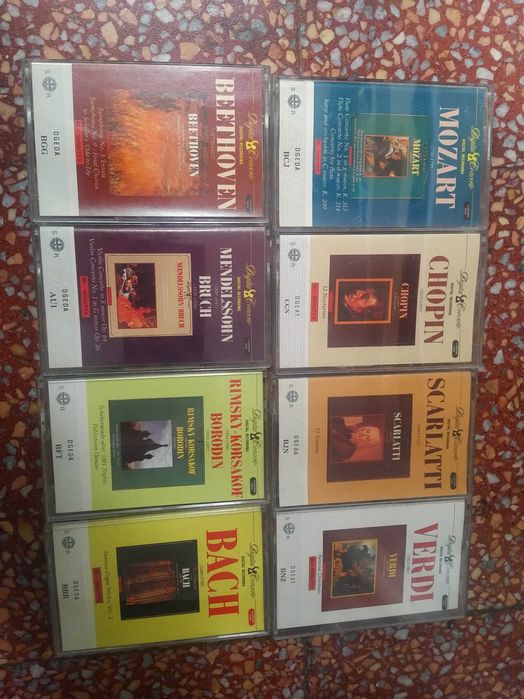 8 áudio cassetes musica clássica (mozart,verdi,chopin,bach)