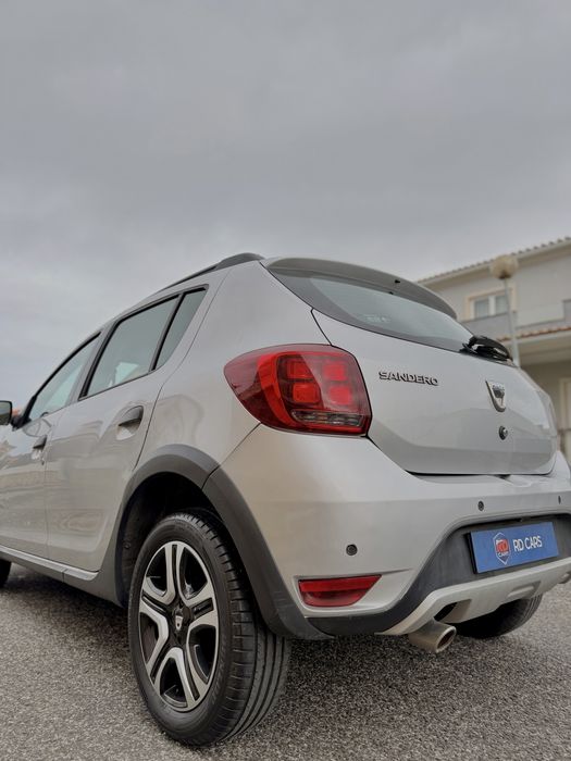 Sandero stepway 2018/ 1.5 dci muito estimado