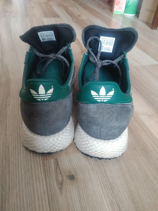 Чоловічі кросівки adidas