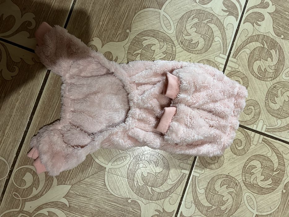 Продам костюмчики для маленьких песиків