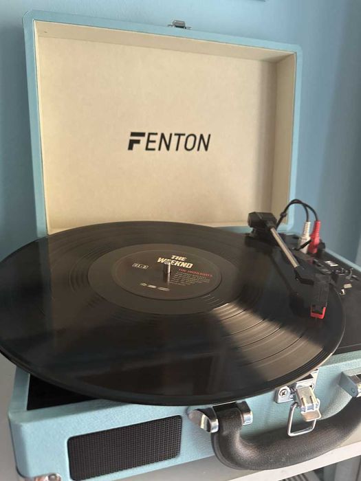 Вініловий програвач в ретро стилі Fenton RP 115 з BT,USB та динаміками