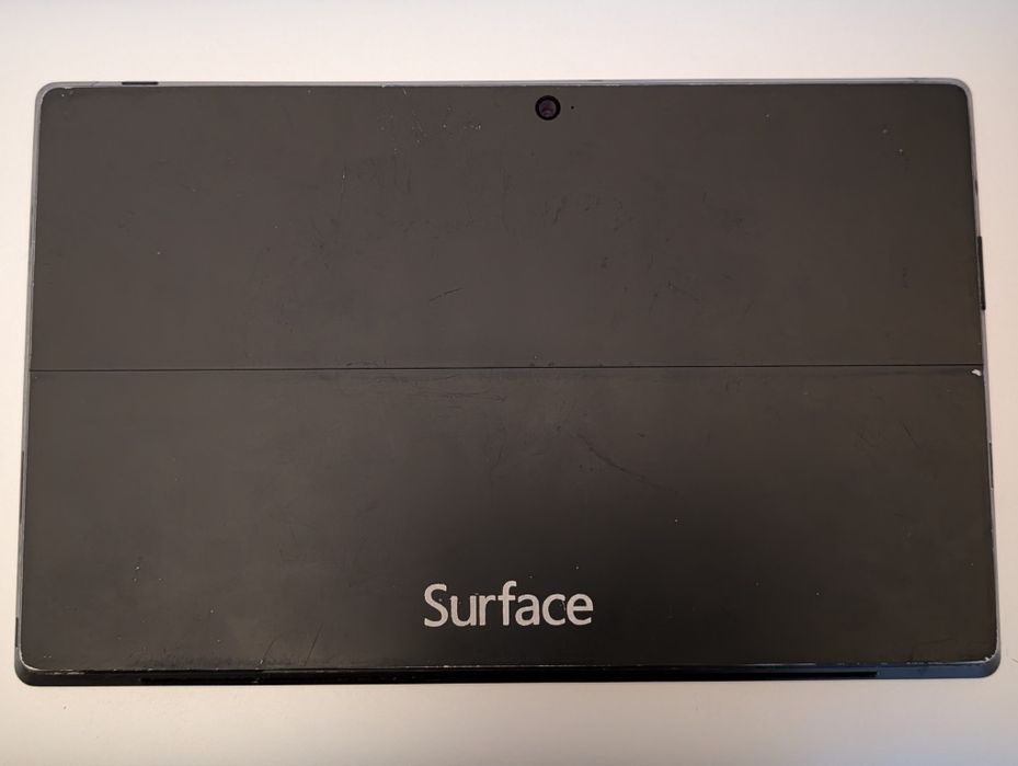 Surface Pro 2 8/256 + touch cover новый.
