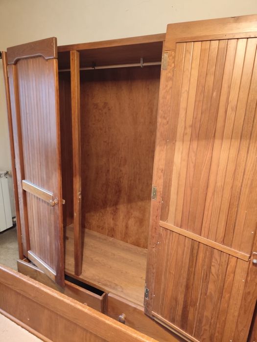 Quarto de casal em madeira