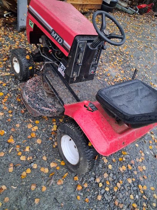 Kosiarka traktorek mtd b&s