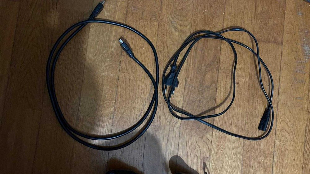 PS3 Slim + 2 Comandos Originais Sony | Excelente Estado