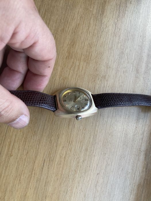 Relogio corda cauny /  outro citizen quartz