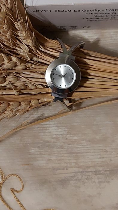 Часы  Ив Роше женские