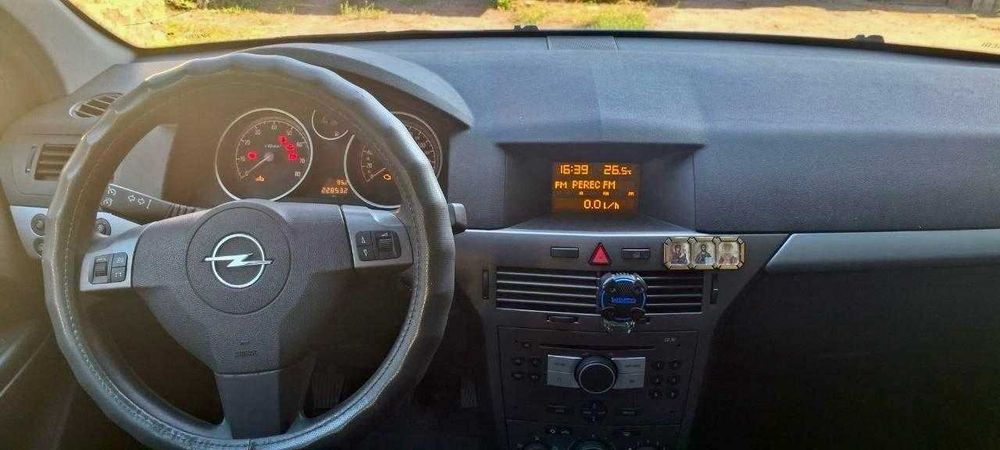 Автомобіль OPEL Astra H