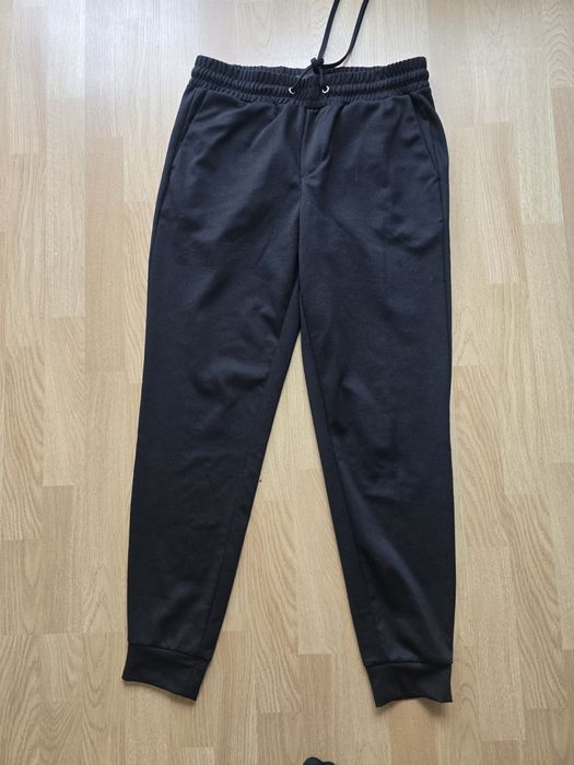 Mohito spodnie dresowe 40.