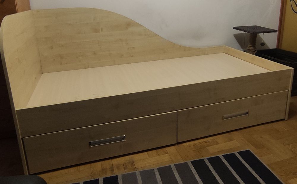 Ліжко односпальне