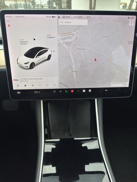 Tesla Model 3 SR+