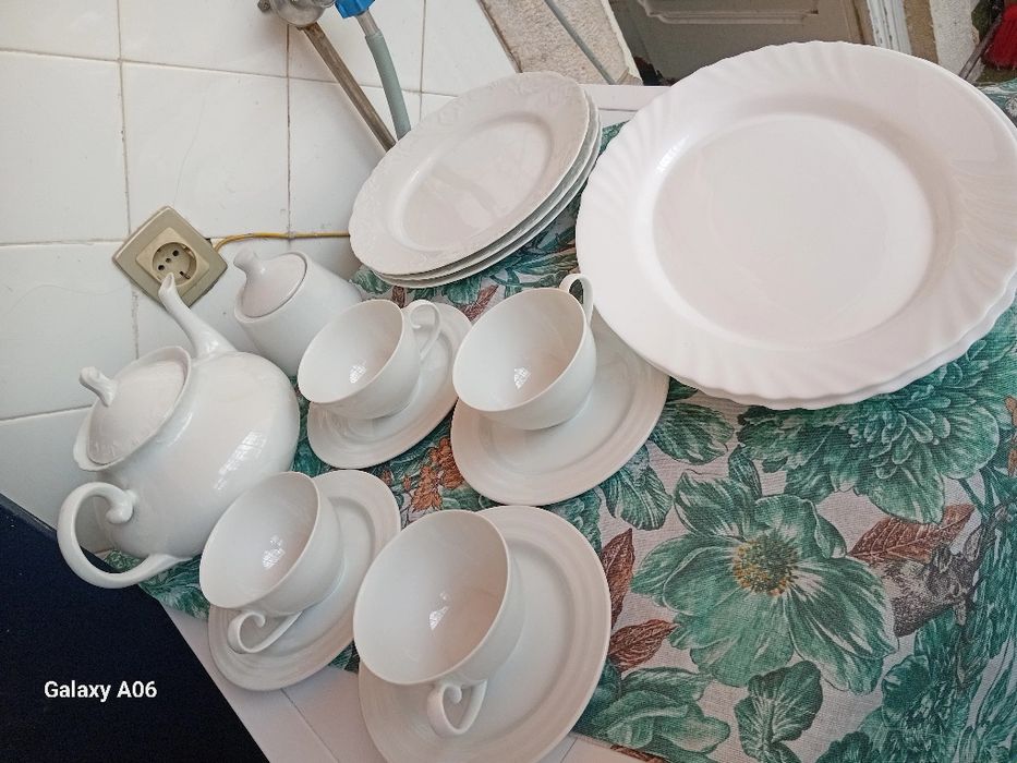 conjunto de chá e jantar