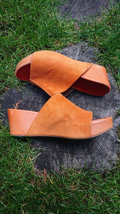 Prima Moda pomarańczowe zamszowe klapki koturny sandały sandałki.