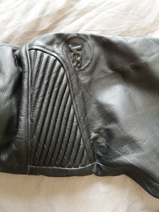 Fato combinado motard em couro marca YES  tamanho M