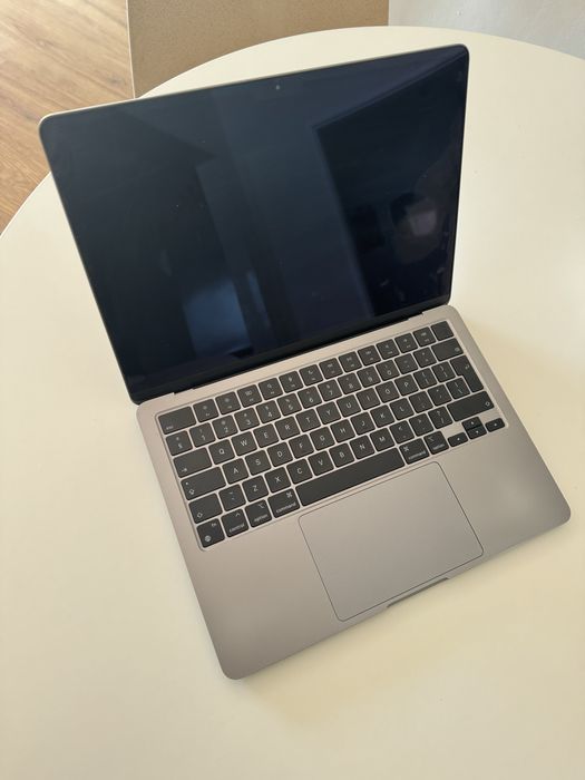 Macbook Air 13’6 M2 2022 8gb 512gb